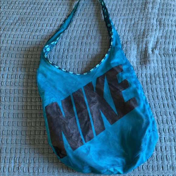 Nike Handbags - NIKE sports tote bag